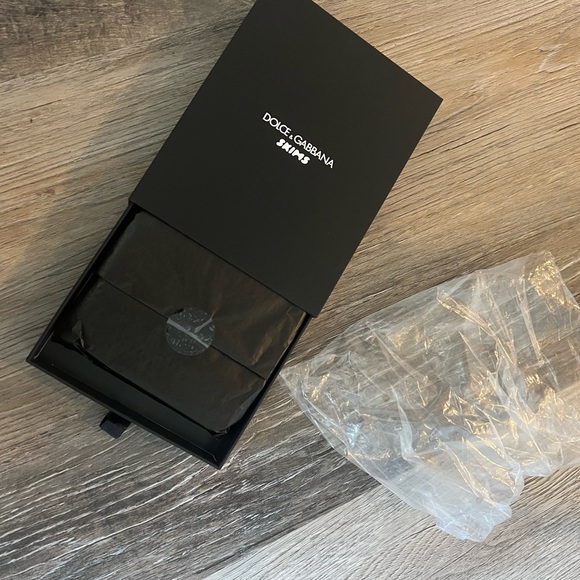 NWT Skims x Dolce & Gabbana Ultra Fine Mesh Unlined Balconette Bra - Picture 6 of 15